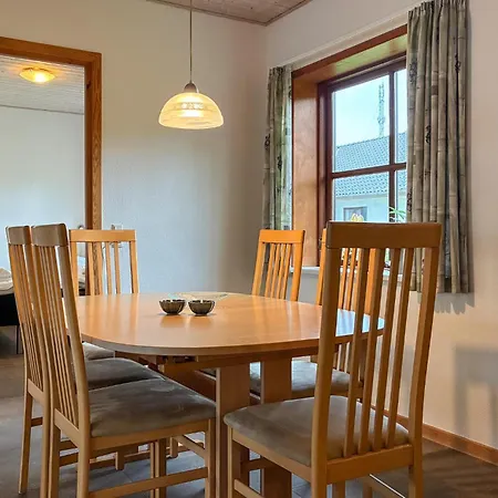 Apartamento Gorgeous In With Sauna *